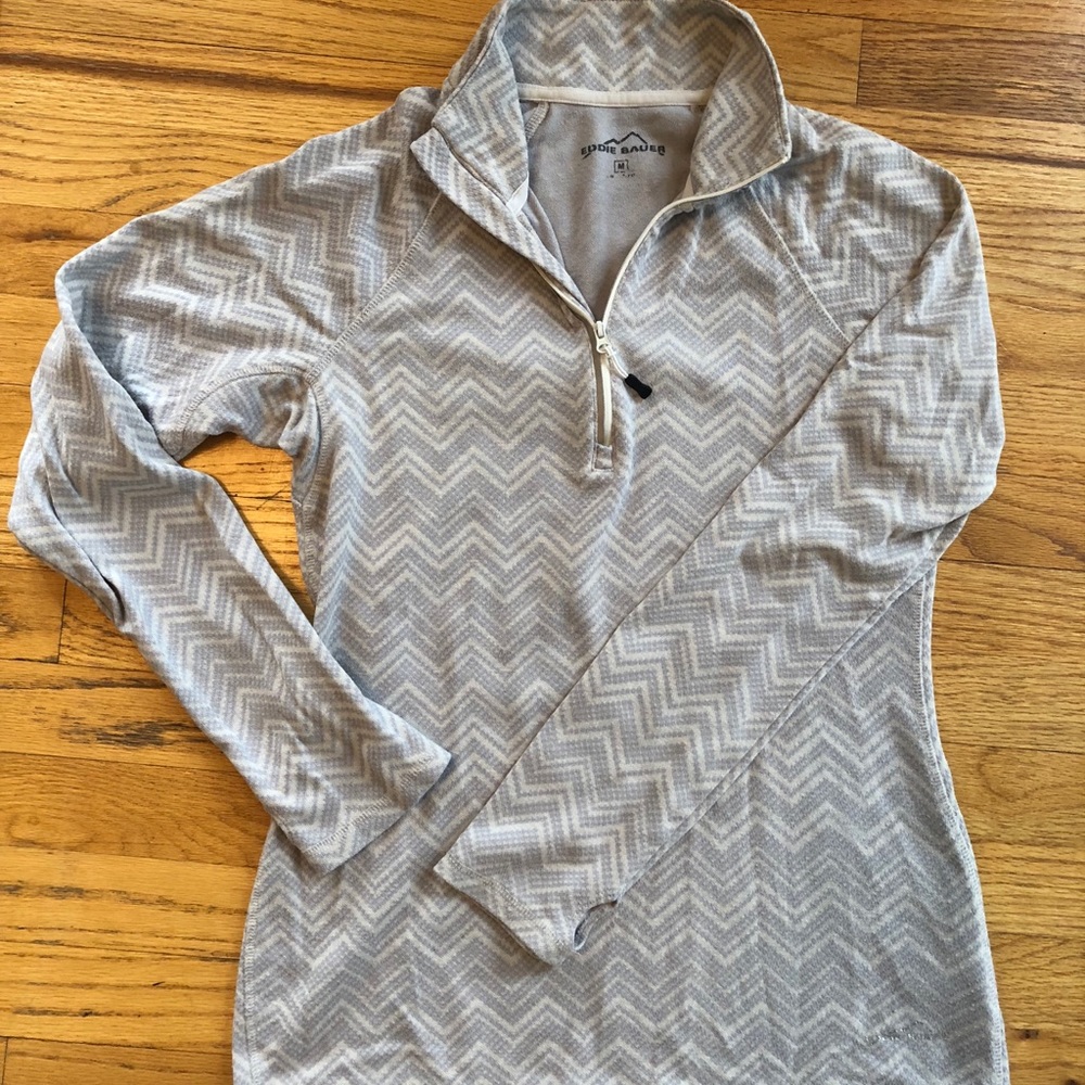 Eddie Bauer light and comfy sweater